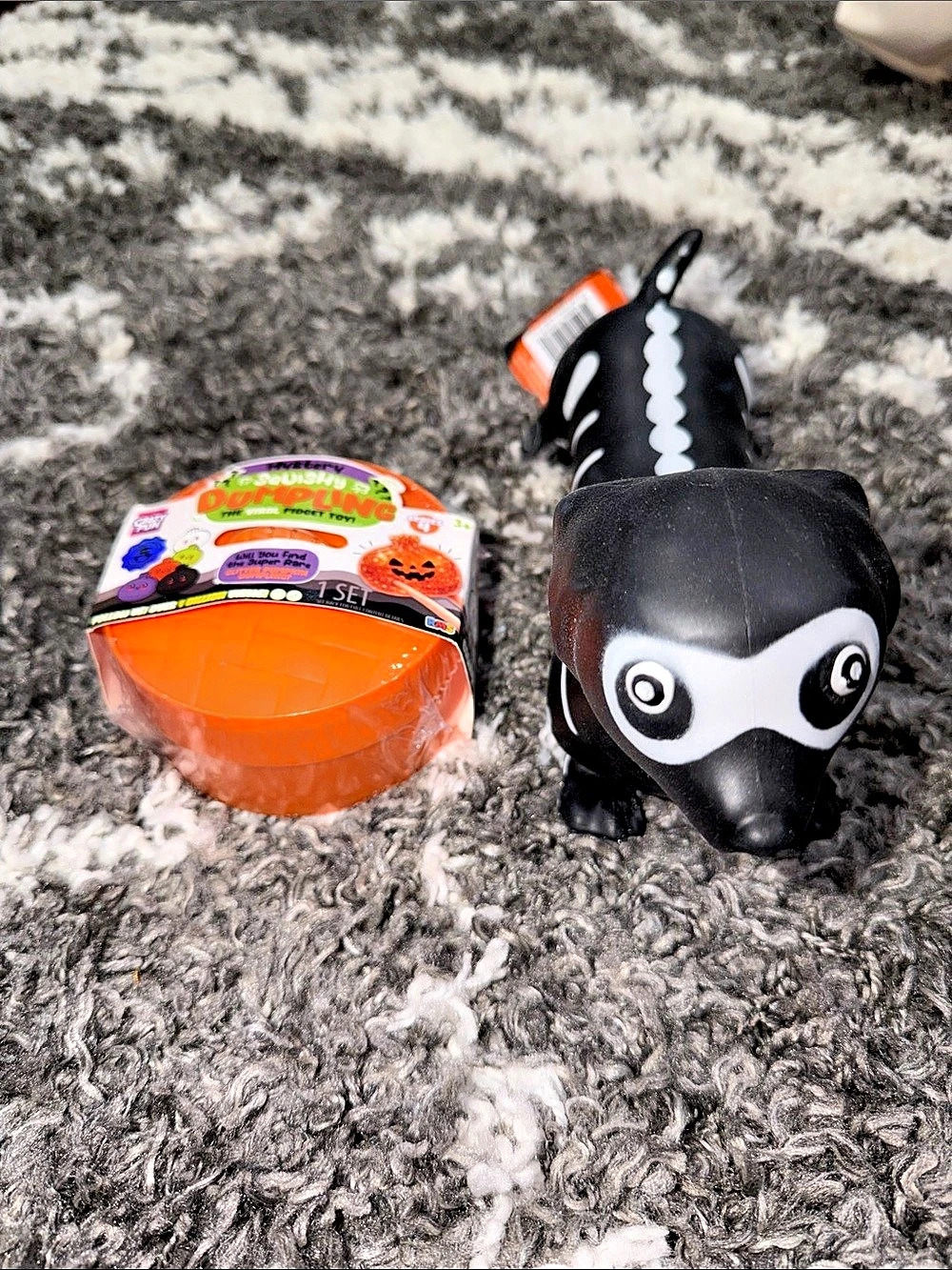 NWT Crazy Fun Mystery Dumpling and Squeeezy Skeleton Dog squishy toy set